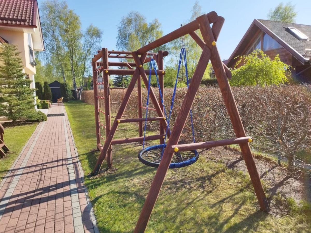 Pod Platanem Hotel Rowy  Eksteriør billede
