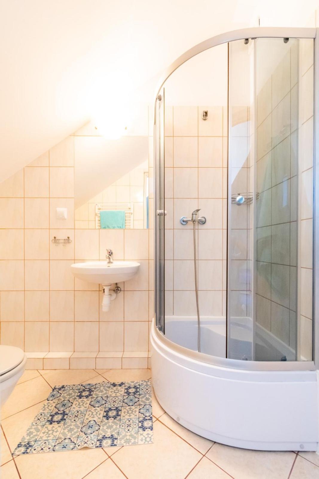 Pod Platanem Hotel Rowy  Eksteriør billede