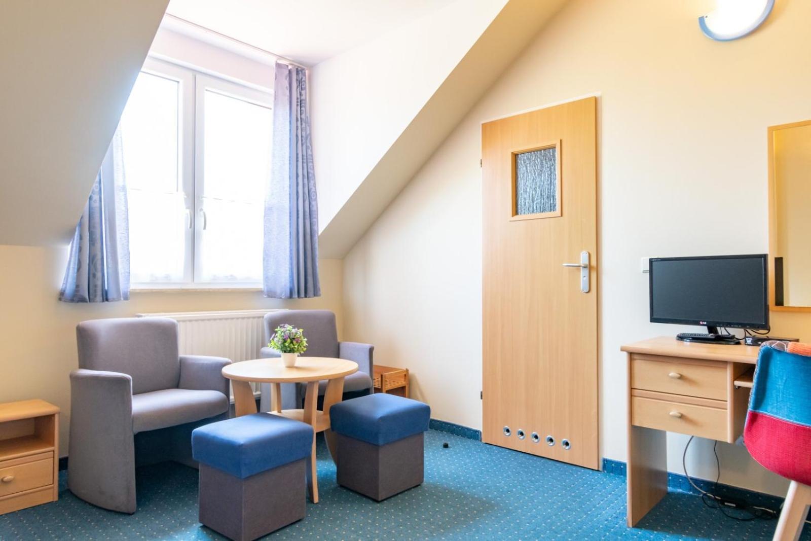 Pod Platanem Hotel Rowy  Eksteriør billede